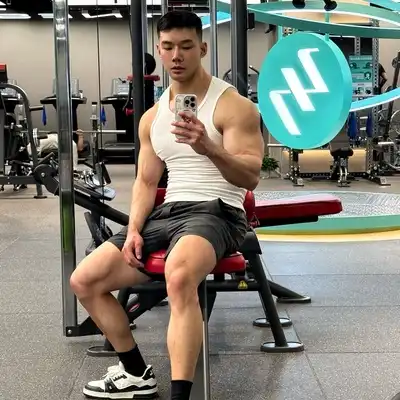 于泽